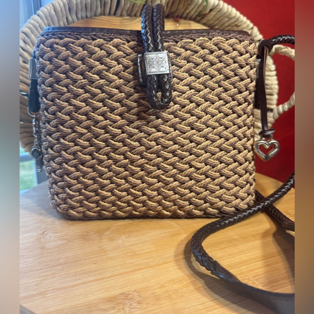 Brighton Woven Beige Brown Rattan Basket Purse Bag Leather Straps Silver Charms - Picture 8 of 13
